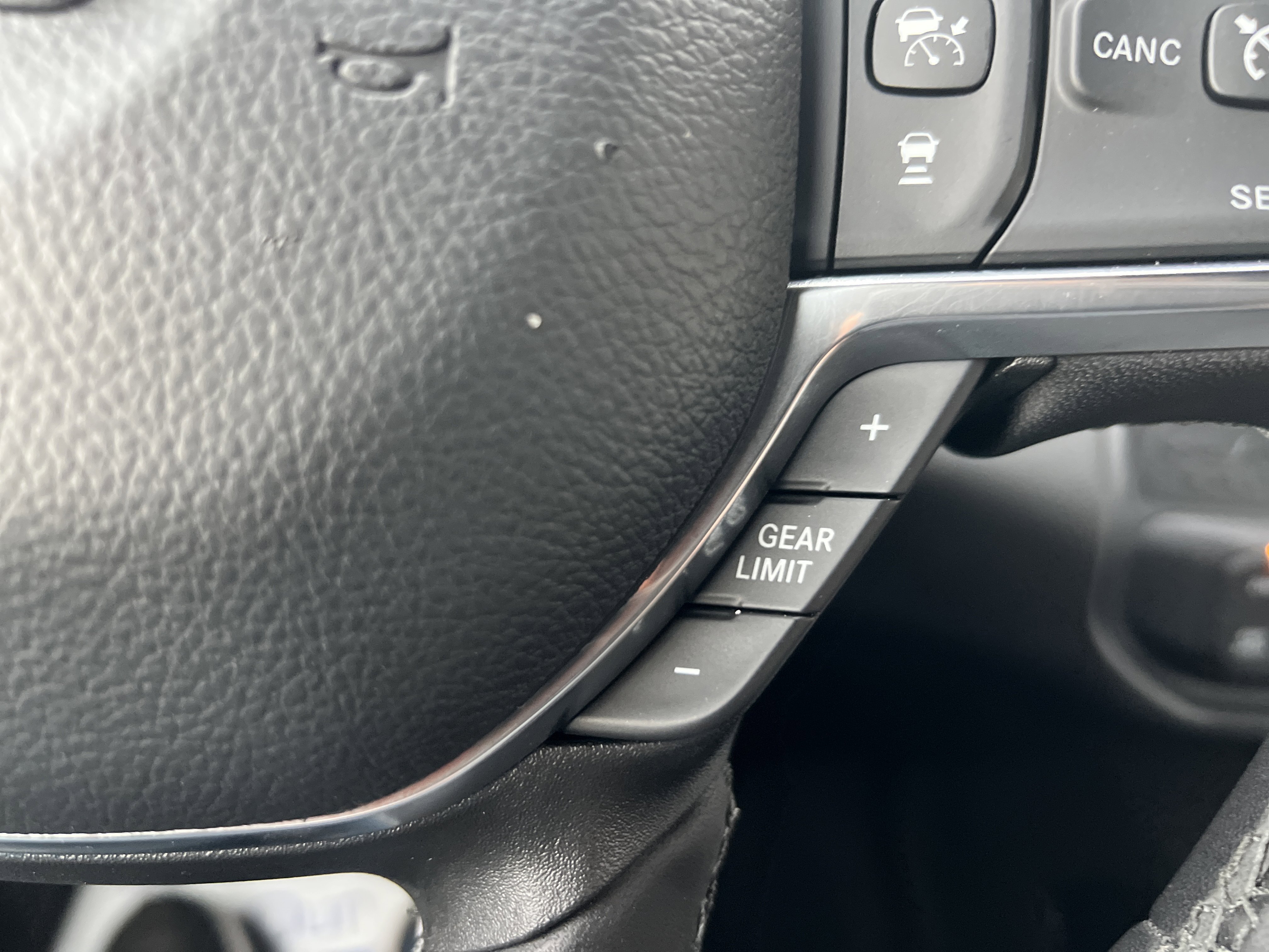 Used 2025 RAM 2500 Laramie image 34