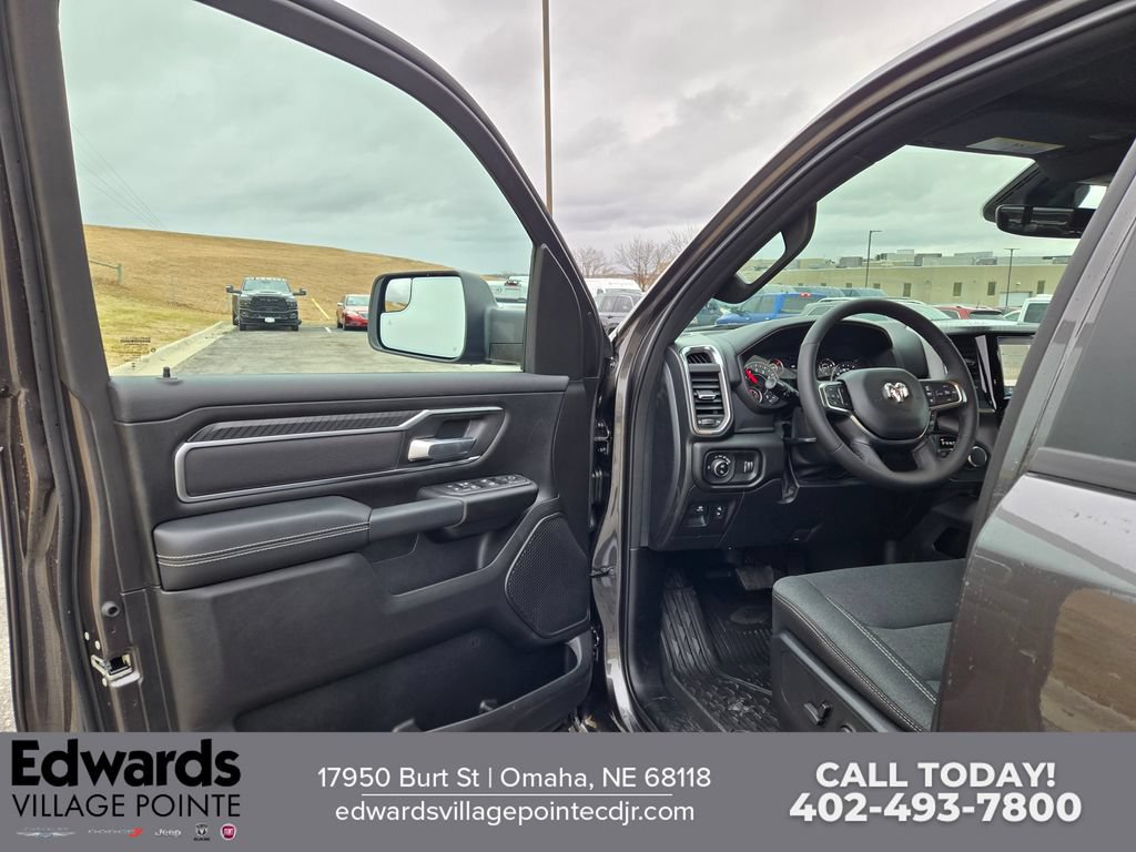 New 2026 RAM 1500 Big Horn AWD/4WD image 9