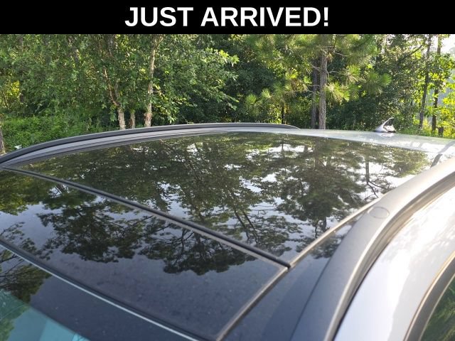 Certified 2026 Hyundai Kona Limited FWD image 5
