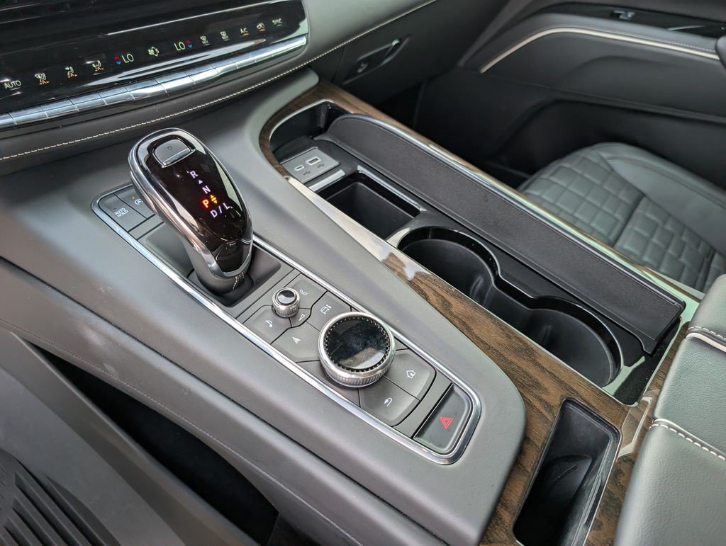 Certified 2024 Cadillac Escalade Sport Platinum w/ LPO, ONYX Package AWD/4WD image 29