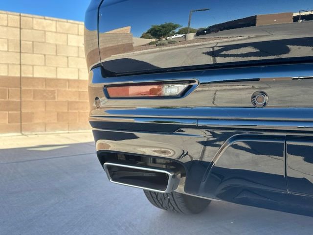 Used 2025 Buick Enclave Sport Touring image 16