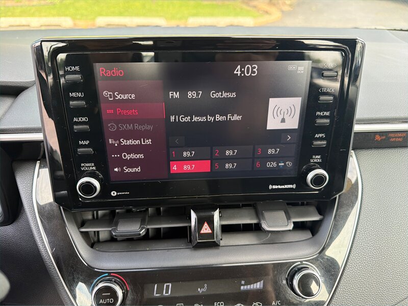 Used 2022 Toyota Corolla LE FWD image 13