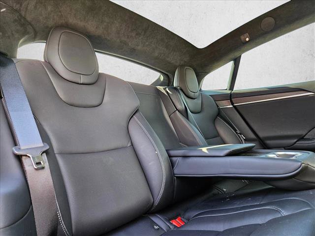 Used 2021 Tesla Model S Plaid image 17