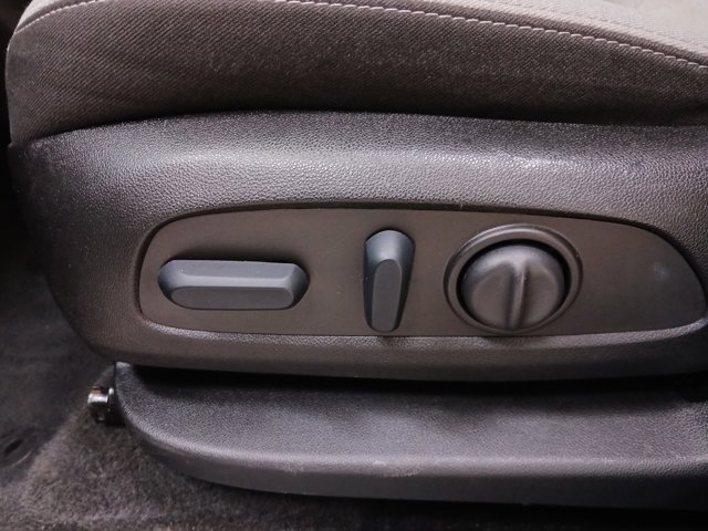 Used 2023 Chevrolet Equinox LS w/ LS Convenience Package image 25