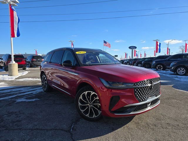 Used 2024 Lincoln Nautilus Reserve