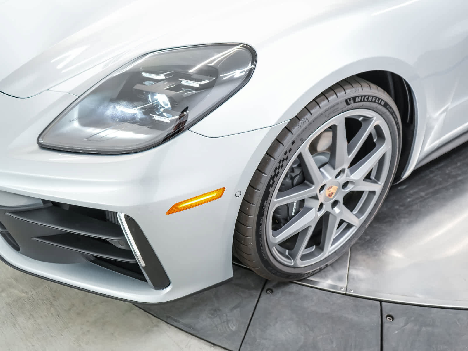 New 2026 Porsche Panamera RWD image 16