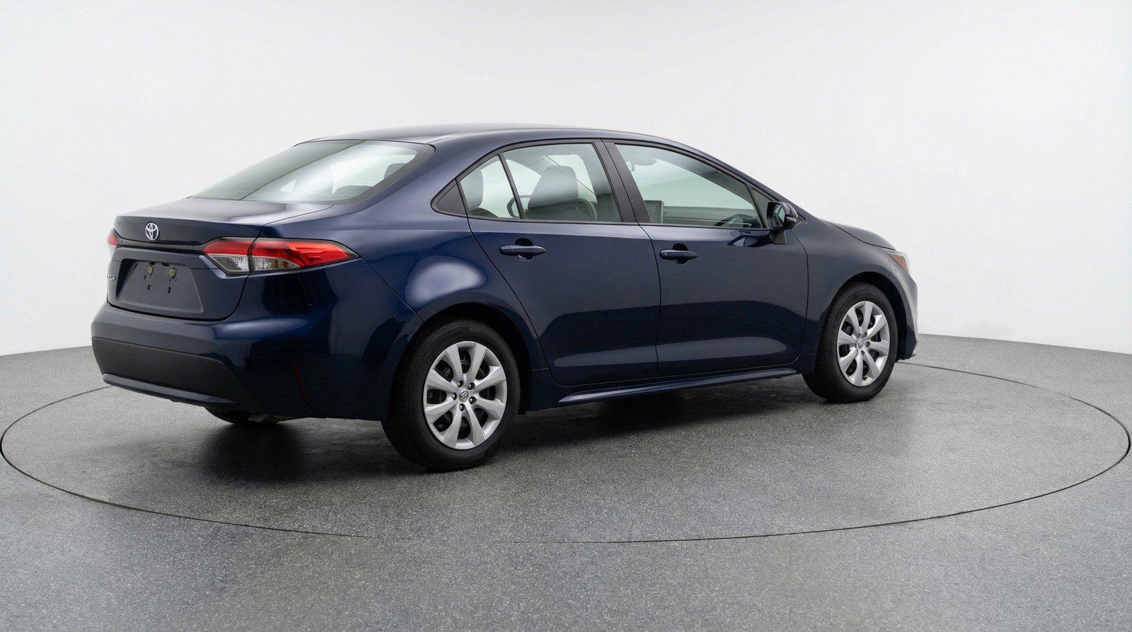 Used 2025 Toyota Corolla LE image 9