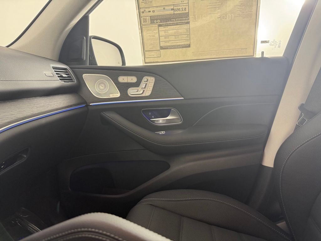 New 2026 Mercedes-Benz GLS 450 4MATIC image 18