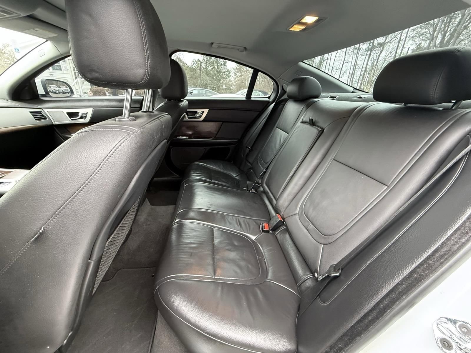 Used 2014 Jaguar XF 3.0 image 24