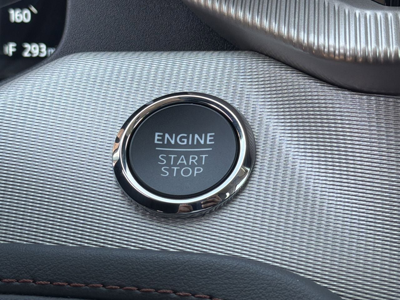 New 2026 Ford Explorer Active w/ Active Comfort Package image 9