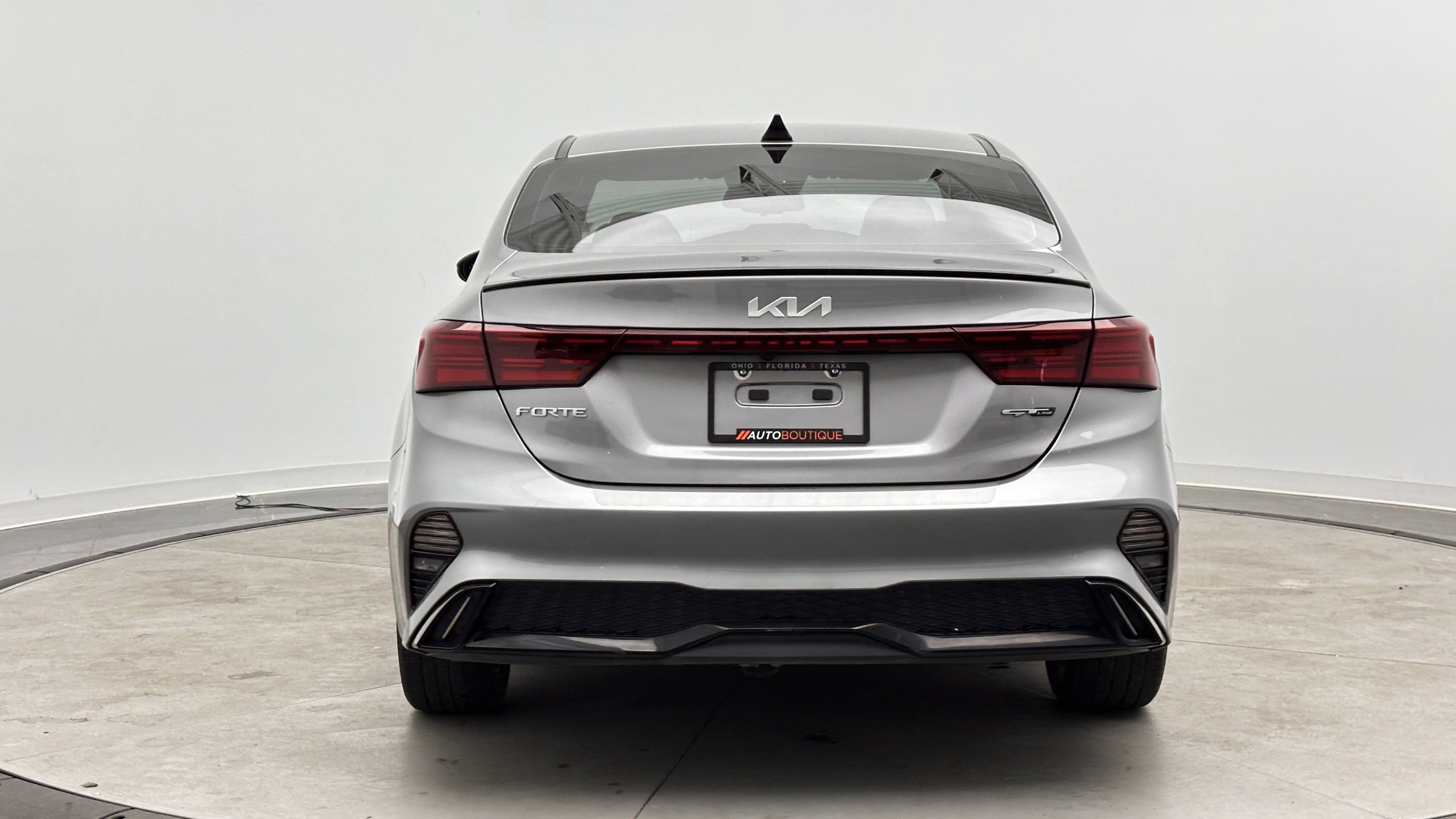 Used 2023 Kia Forte GT-Line w/ GT-Line Premium Package FWD image 8