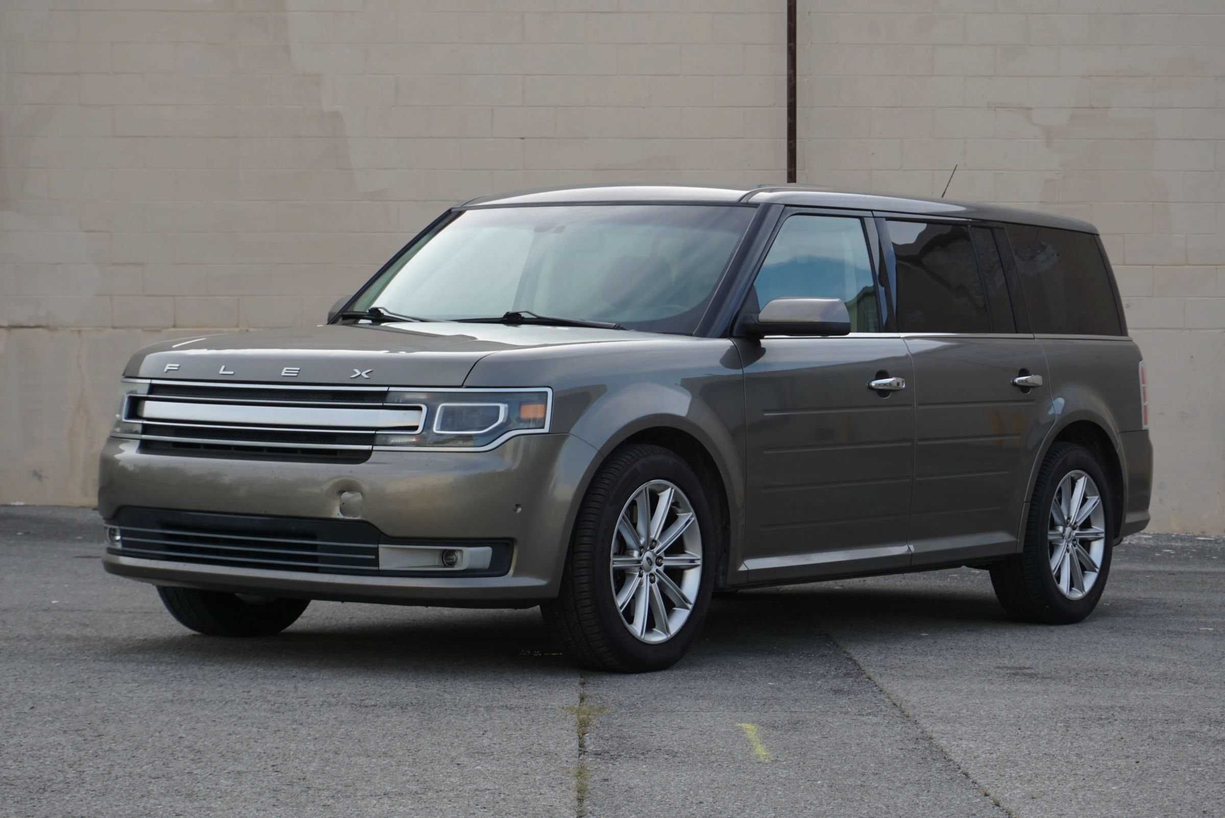 Used 2014 Ford Flex Limited w/ Equipment Group 301A FWD image 1