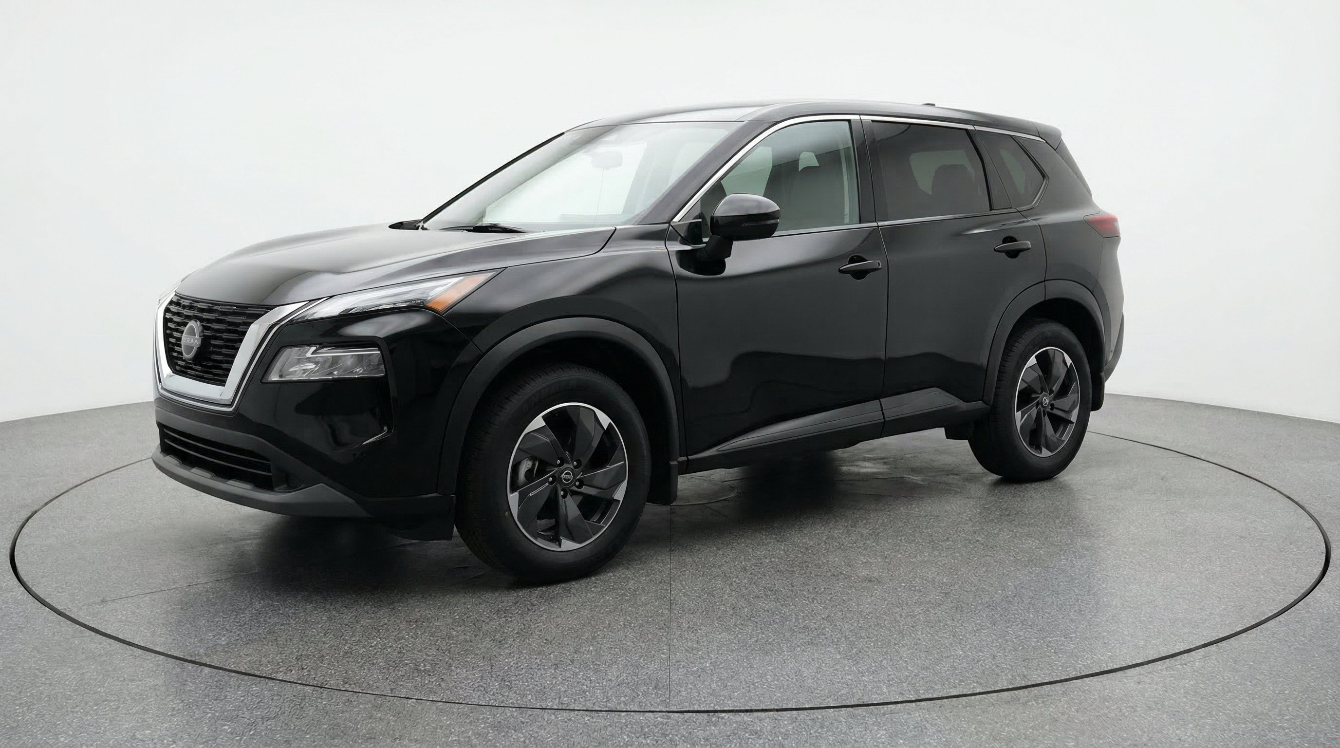 Used 2025 Nissan Rogue SV AWD/4WD image 3