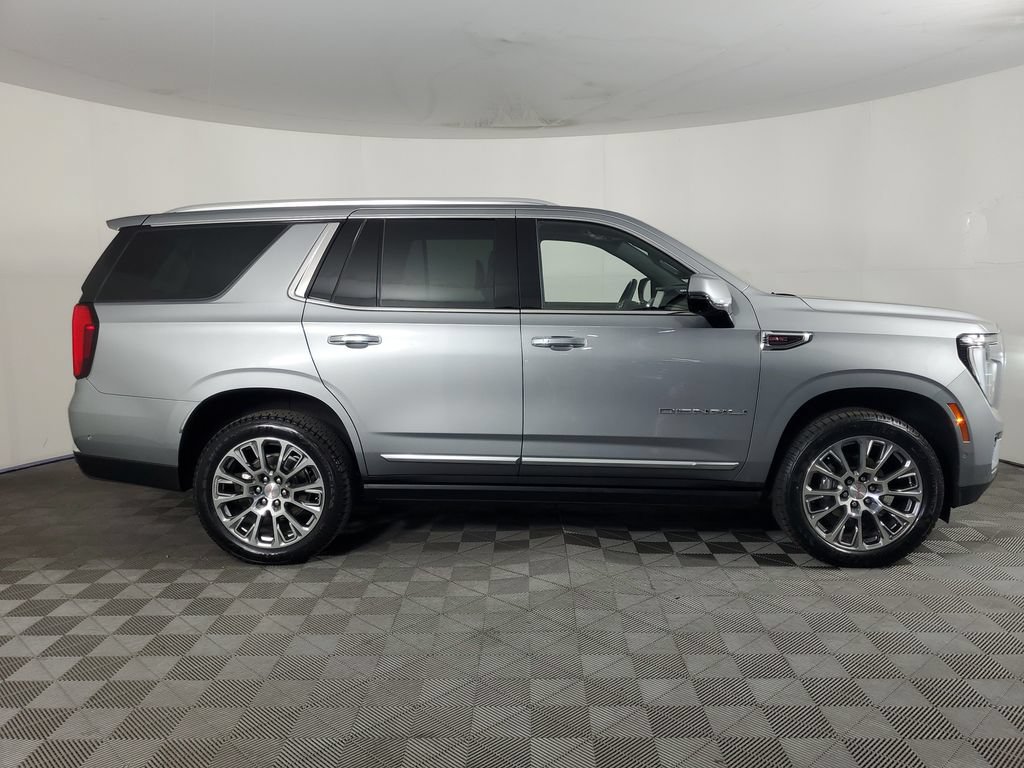 Certified 2025 GMC Yukon Denali w/ Denali Reserve Package AWD/4WD image 3