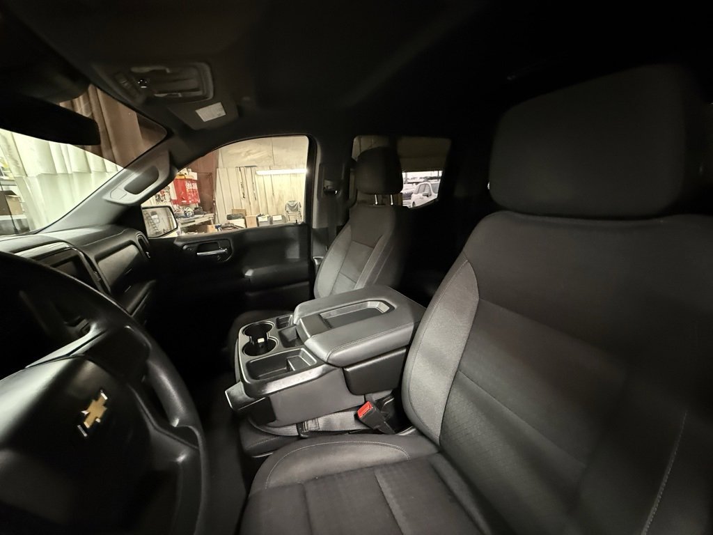 Used 2022 Chevrolet Silverado 1500 Custom image 9