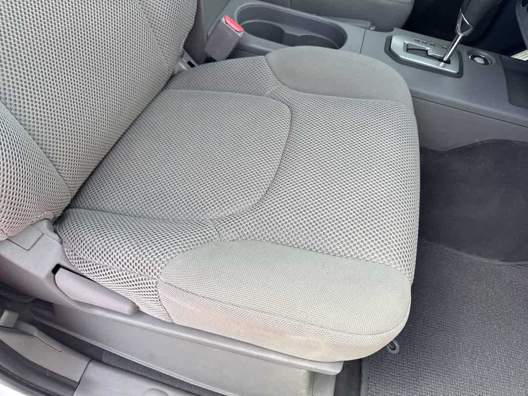 Used 2021 Nissan Frontier SV w/ Midnight Edition Floor Mats AWD/4WD image 23
