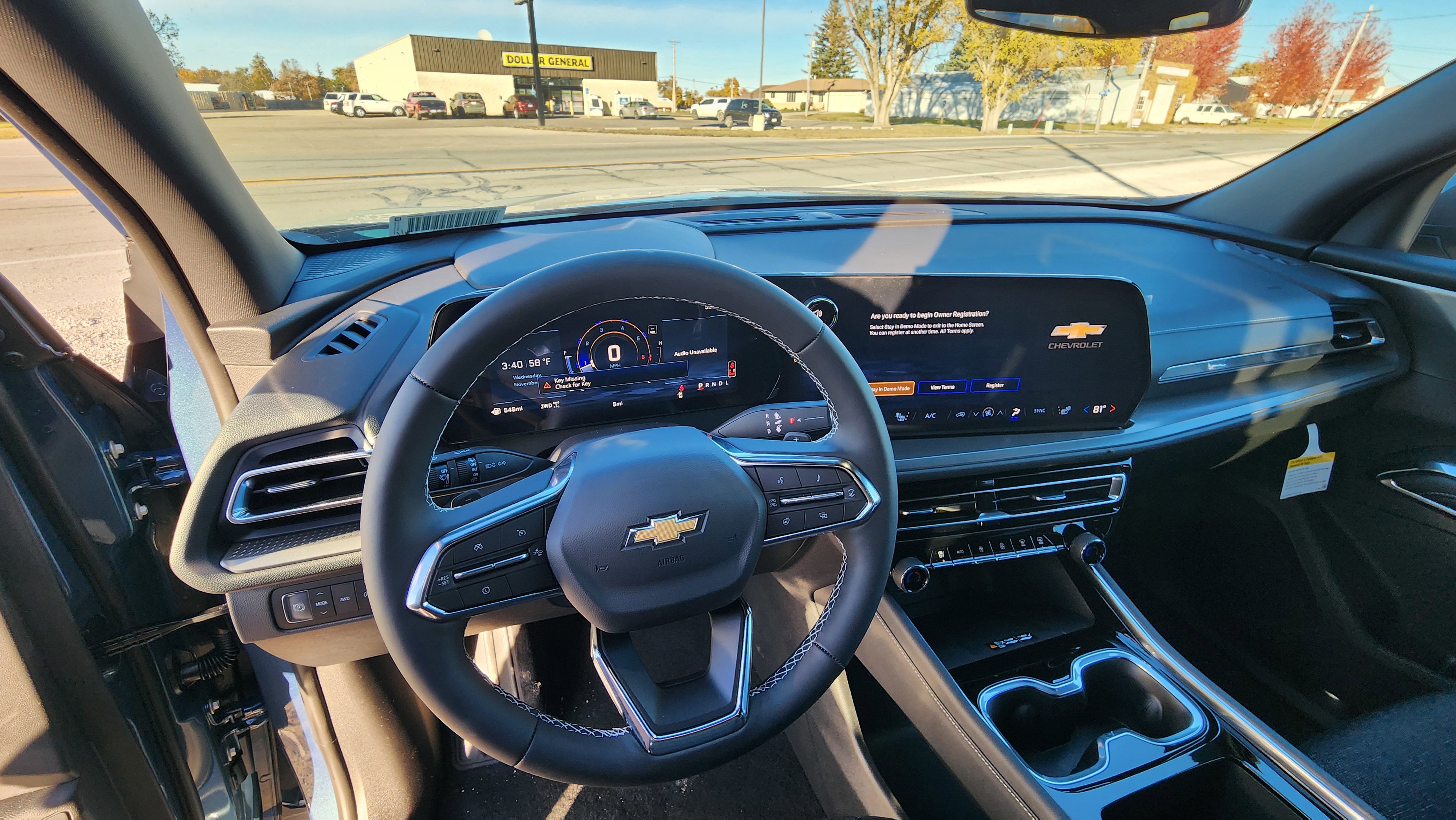 New 2026 Chevrolet Traverse LT image 12