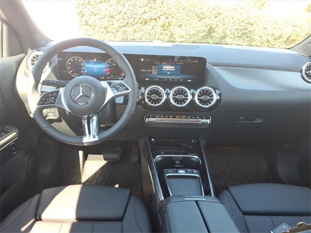 Used 2026 Mercedes-Benz GLA 250 4MATIC image 15