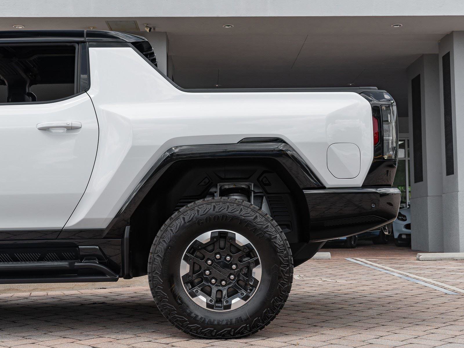 Used 2022 GMC Hummer EV Edition 1 w/ LPO, Illumination Package image 23