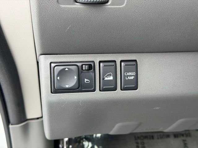 Used 2016 Nissan Frontier SL w/ Moonroof Package AWD/4WD image 19