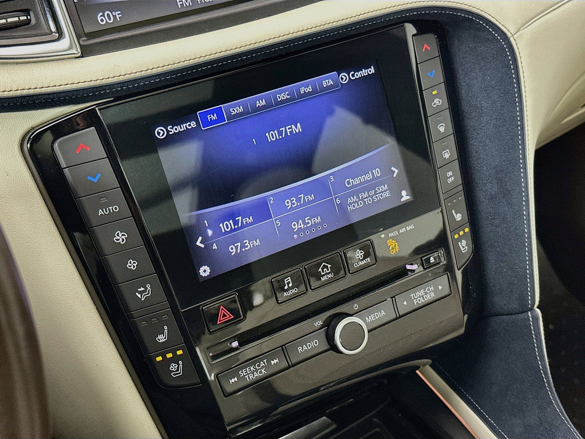 Used 2019 INFINITI QX50 Essential w/ Sensory Package AWD/4WD image 21