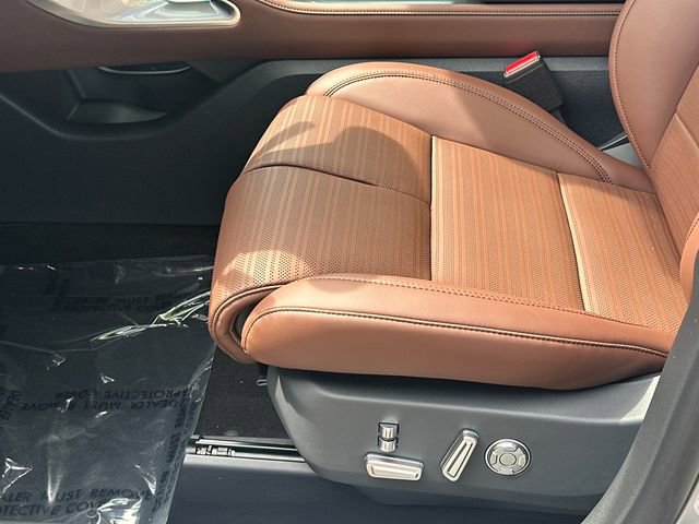 New 2026 Lincoln Nautilus Reserve AWD/4WD image 11