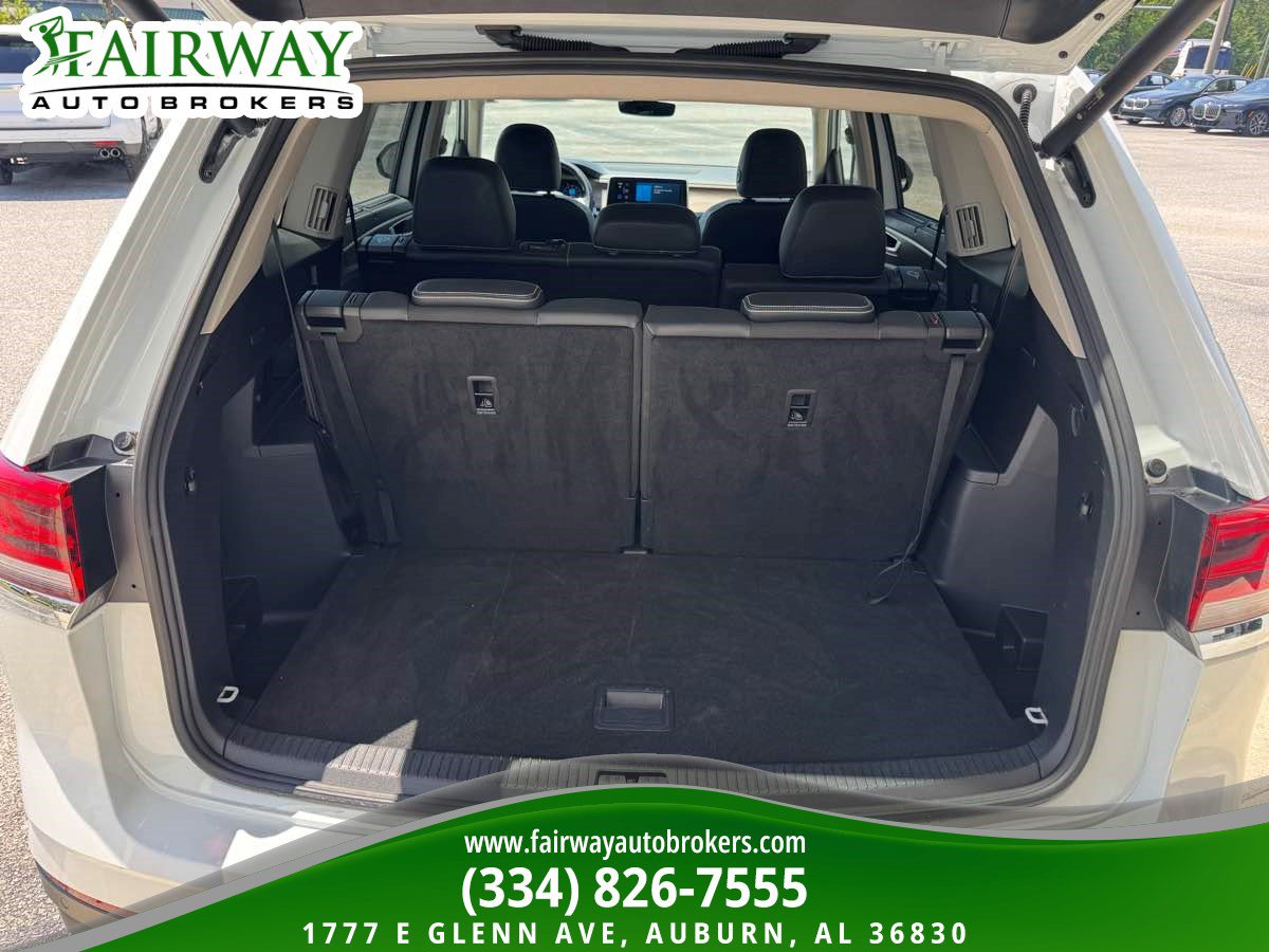 Used 2025 Volkswagen Atlas SE AWD/4WD image 28