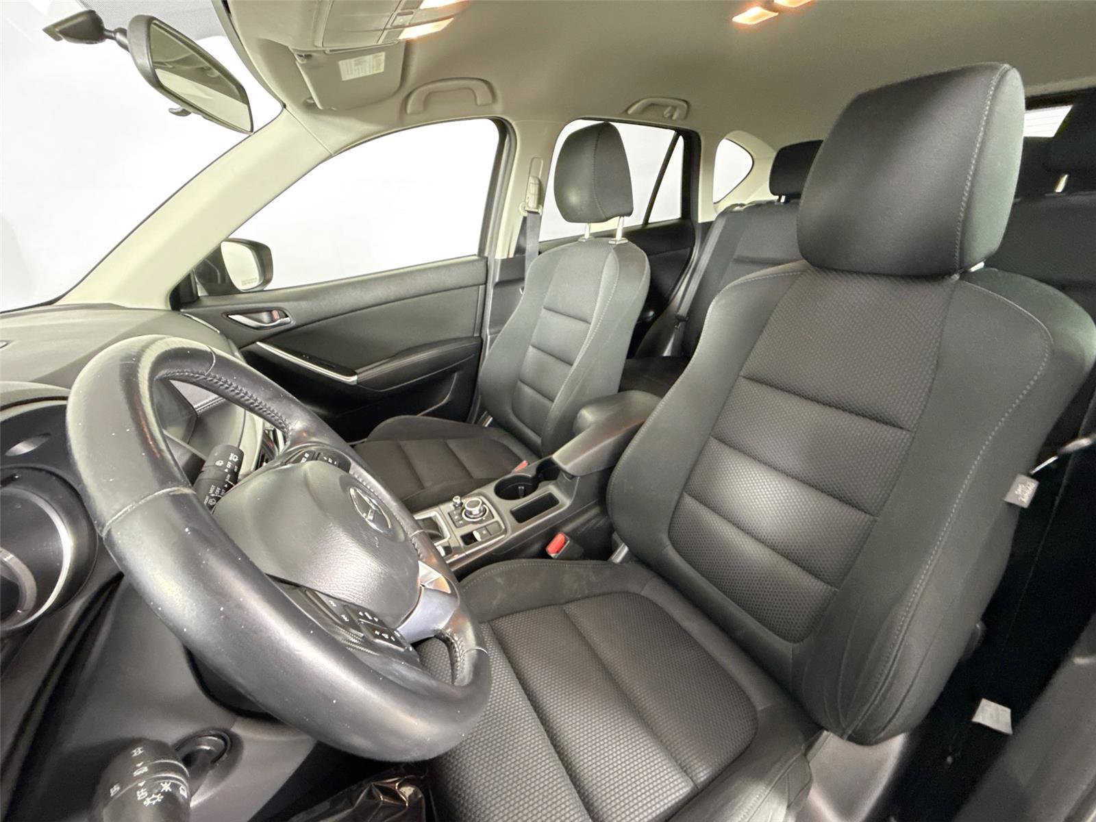 Used 2016 MAZDA CX-5 Touring image 3