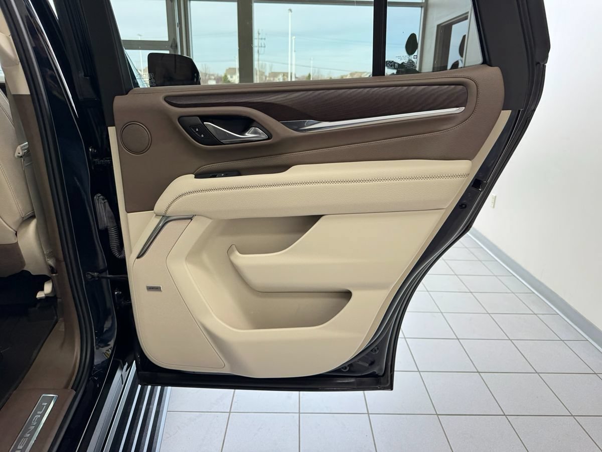 Used 2023 GMC Yukon Denali AWD/4WD image 49