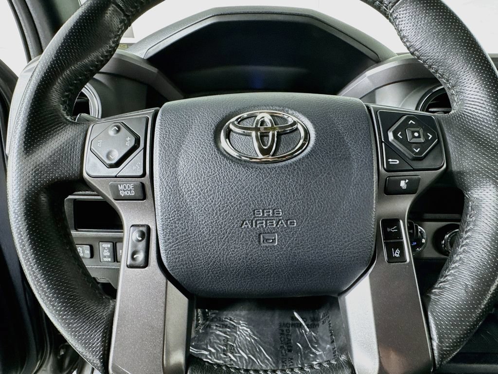 Used 2019 Toyota Tacoma TRD Off-Road AWD/4WD image 39