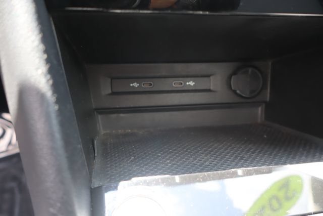 Used 2023 Volkswagen Taos S FWD image 33