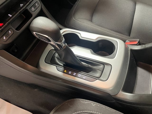 Used 2022 Chevrolet Colorado LT w/ LT Convenience Package image 17