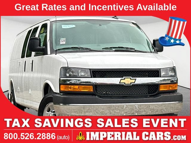 New 2026 Chevrolet Express 3500 Extended w/ Driver Convenience Package
