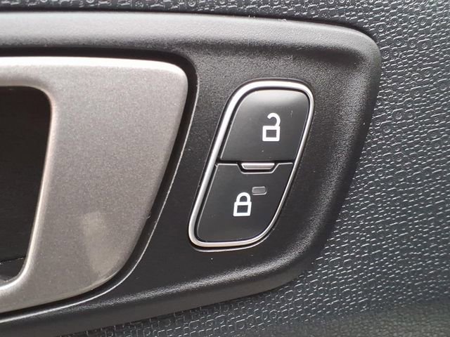 Used 2020 Ford EcoSport SE FWD image 17
