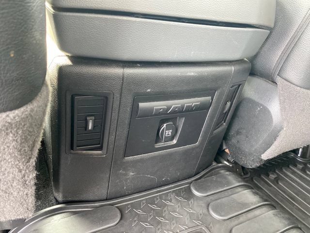Used 2018 RAM 1500 Outdoorsman AWD/4WD image 19