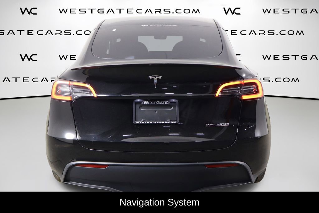 Used 2023 Tesla Model Y Performance image 4