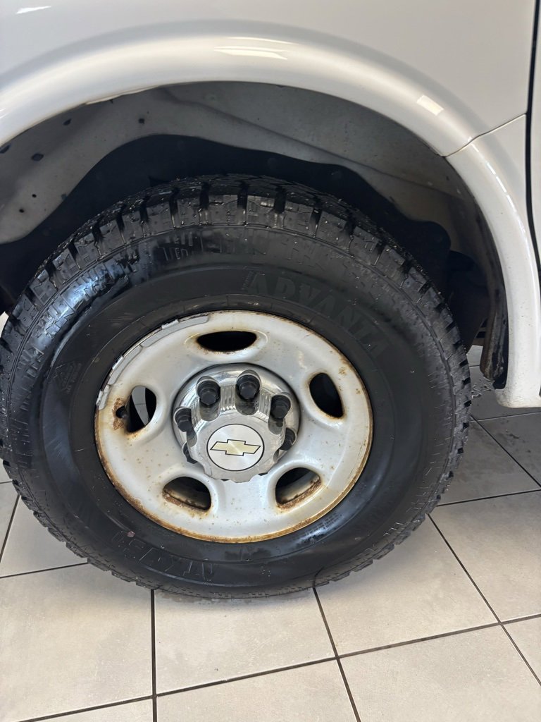 Used 2011 Chevrolet Express 3500 LT w/ LT Preferred Equipment Group image 23