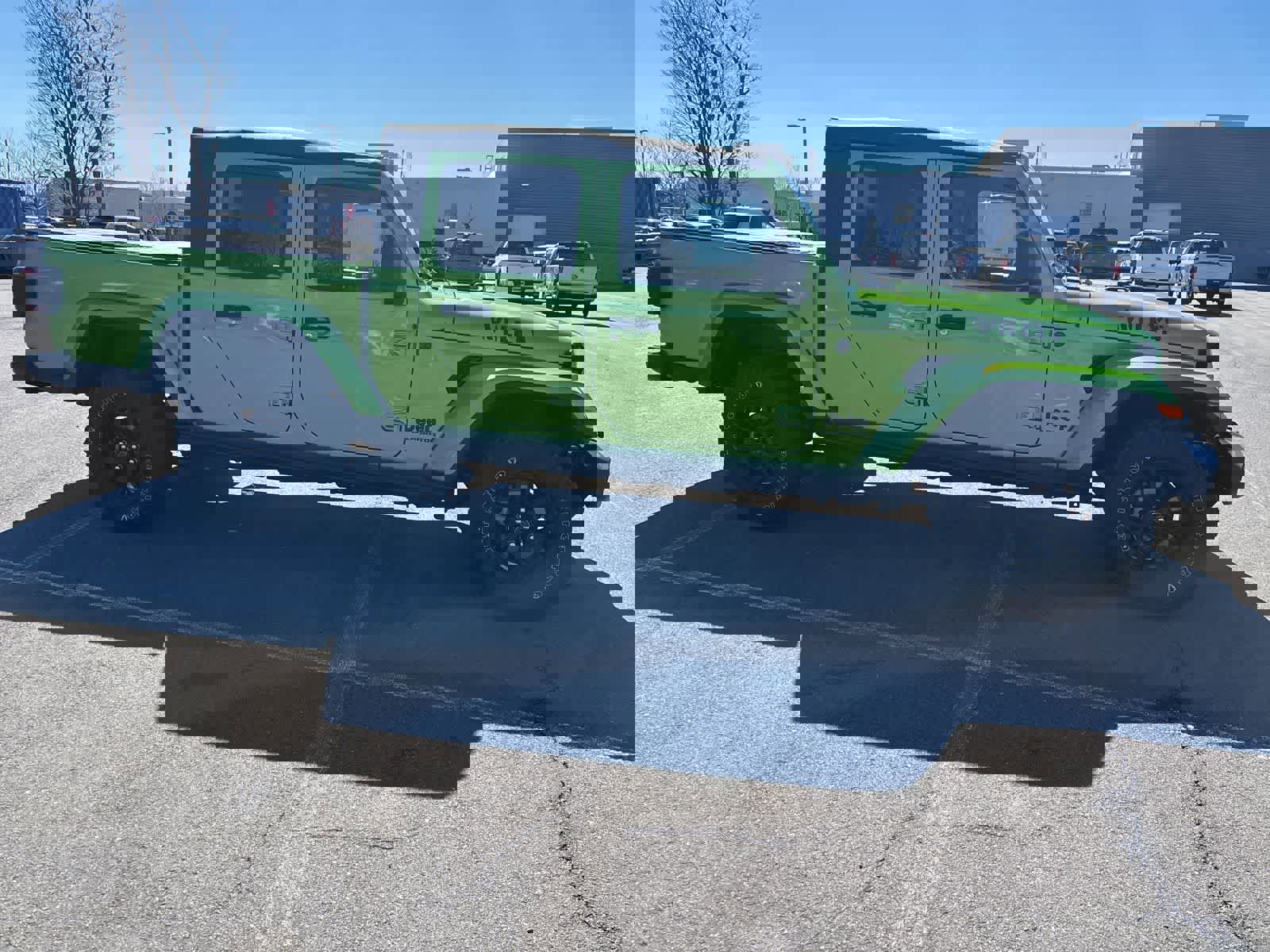 Used 2025 Jeep Gladiator Sport image 11