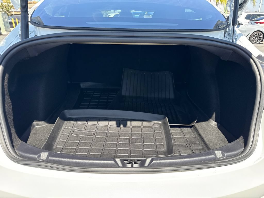 Used 2022 Tesla Model 3 Performance AWD/4WD image 9