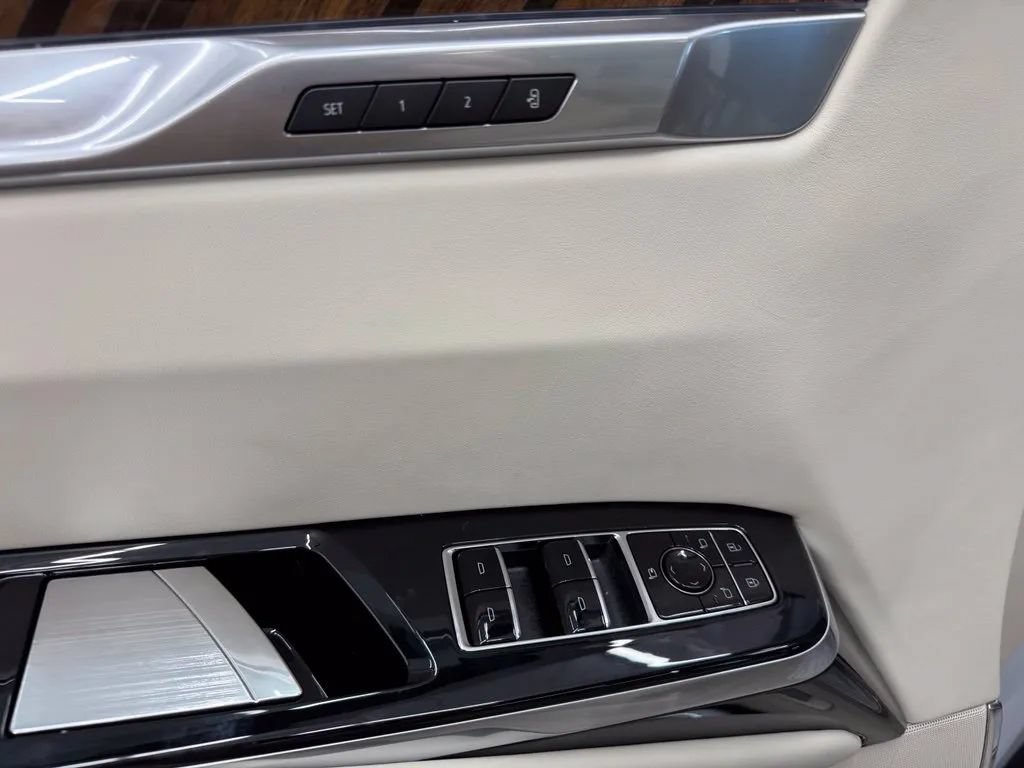 New 2027 Cadillac Escalade Platinum Sport w/ LPO, Floor Liner Package AWD/4WD image 11