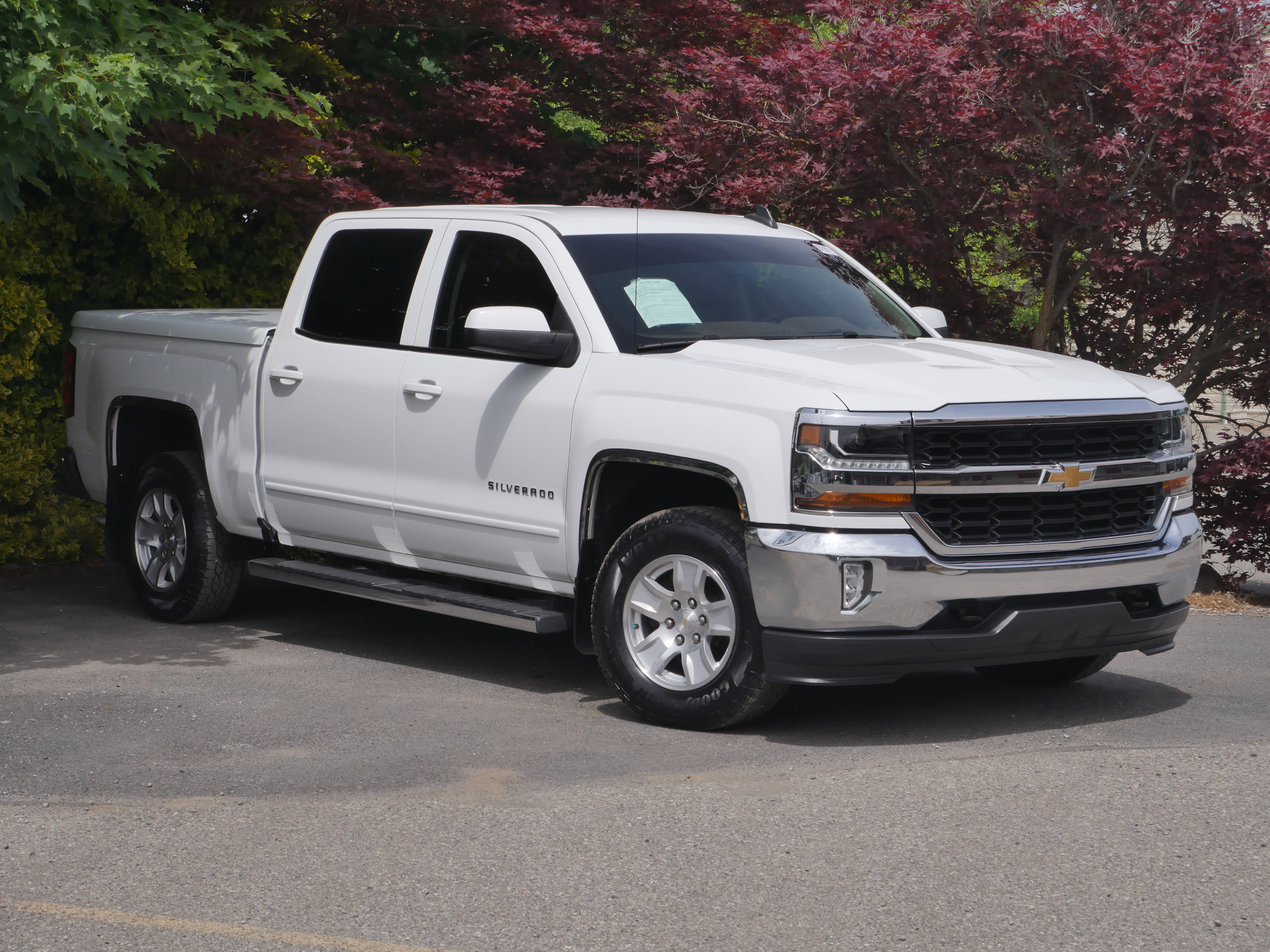 Used 2017 Chevrolet Silverado 1500 LT w/ All Star Edition AWD/4WD image 25