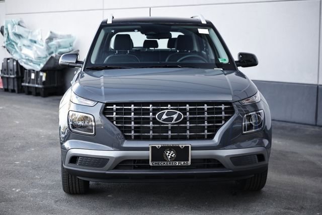 New 2026 Hyundai Venue SEL FWD image 2