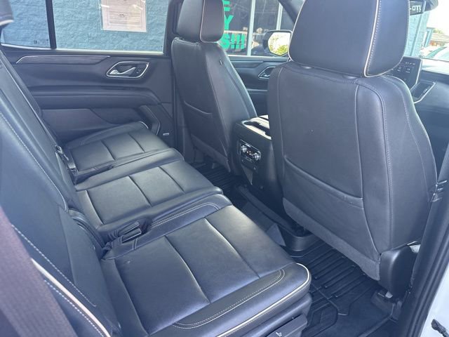 Used 2023 GMC Yukon SLT AWD/4WD image 25