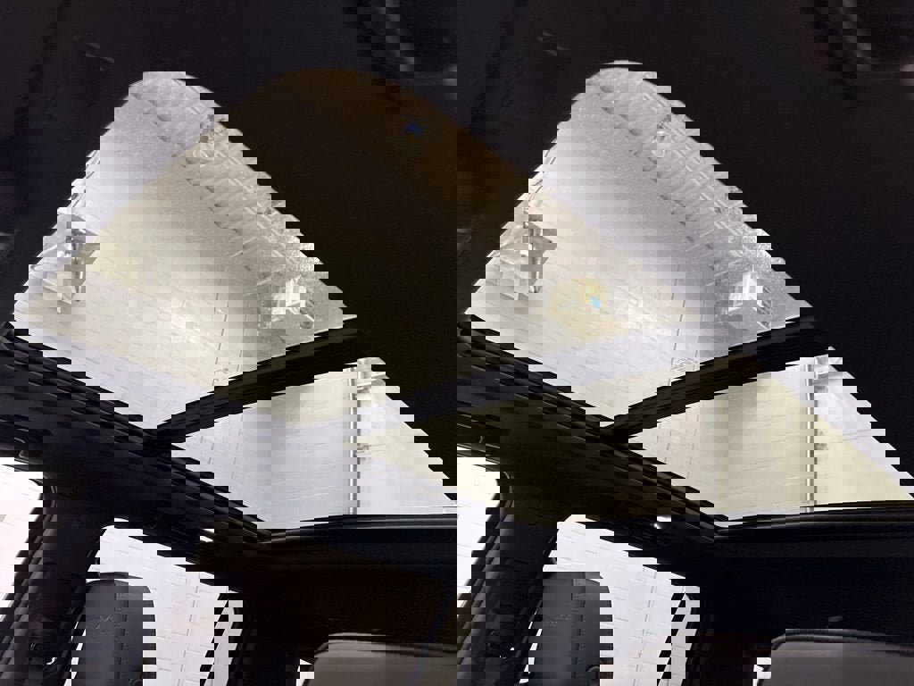 New 2026 Chevrolet Suburban High Country image 18