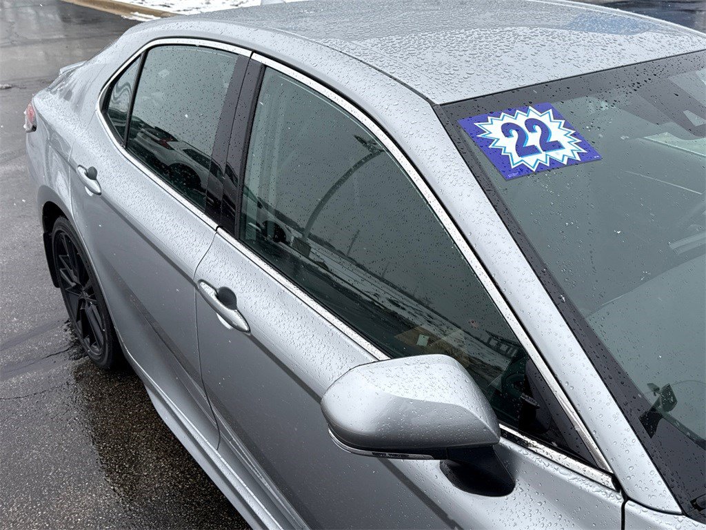 Used 2022 Toyota Camry XSE image 12