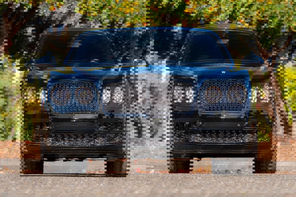 Used 2015 Bentley Flying Spur V8 image 7