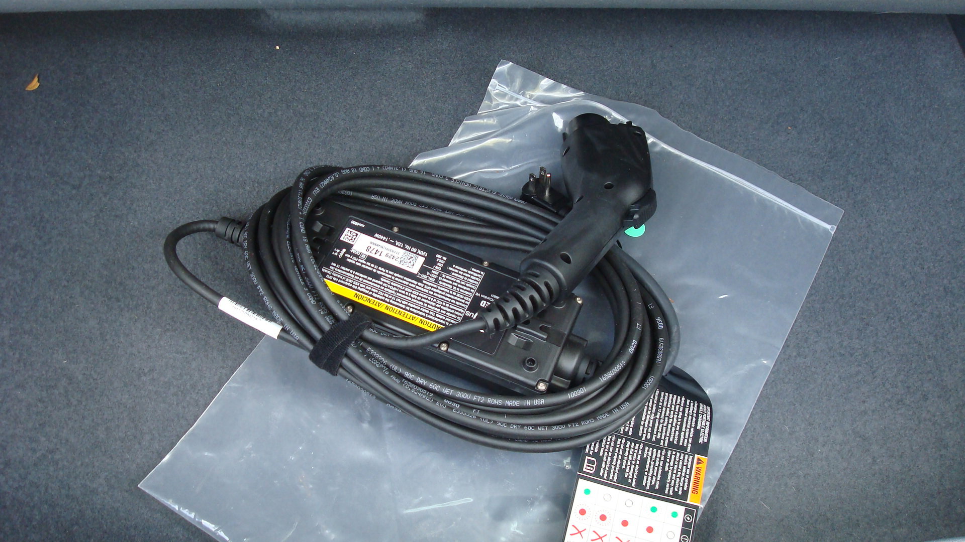 Used 2020 Chevrolet Bolt Premier w/ Infotainment Package image 13