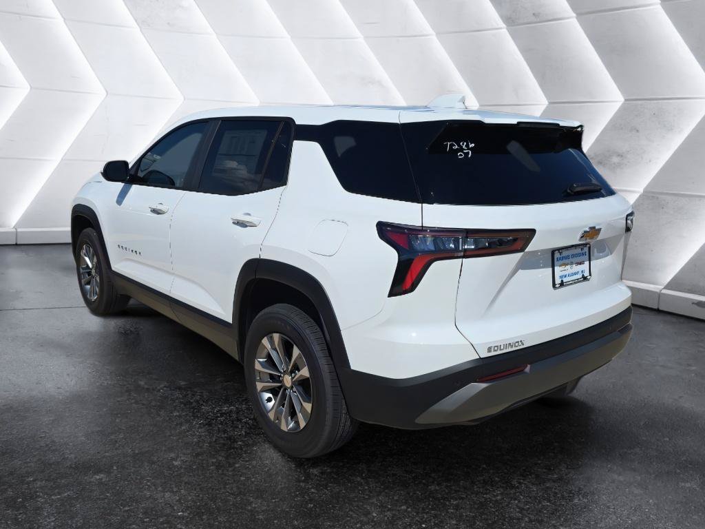 New 2027 Chevrolet Equinox LT FWD image 7