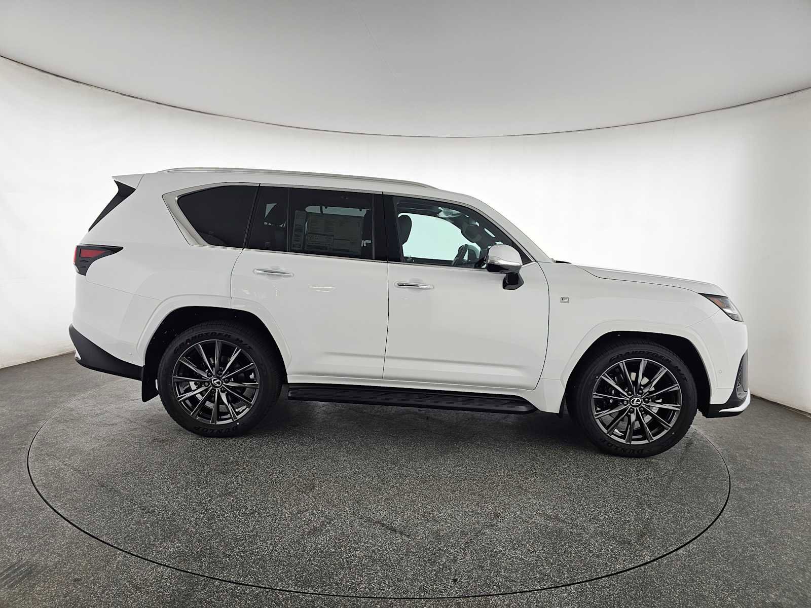 New 2026 Lexus LX 700h F Sport AWD/4WD image 2