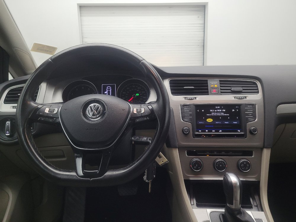 Used 2017 Volkswagen Golf S FWD image 22